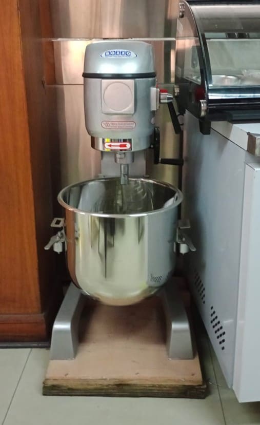 Batidora Pastelera 30 Lts - Bozzo 7