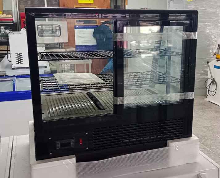 Vitrina Pastelera Sobremesa 100 Lts Negra - Bozzo 11