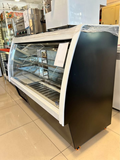 Meson Rerri Meson Refrigerado Semicurvo con Bodega 1,5 mt – GyT – storemax-cl ...