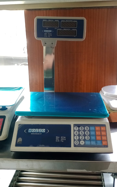 Balanza Digital Visor Aereo 40 Kg - Bozzo 7