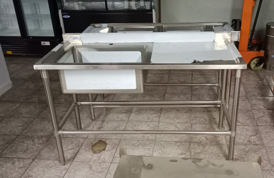 Lavafondo 1 Dep Secante Derecho 140X66X85 cm - Bozzo 5