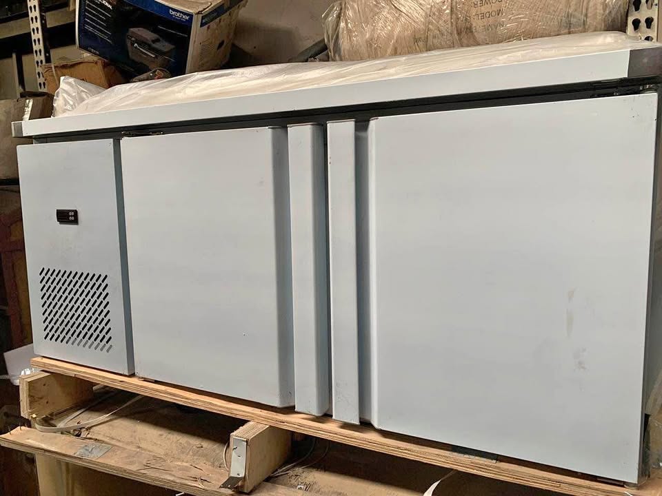 Meson Refrigerado De Trabajo 2Ptas 150 cm Frio Estatico Bozzo 6
