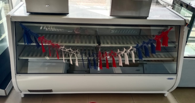 Meson Refrigerado Recto 2 metros con Bodega Bozzo 6