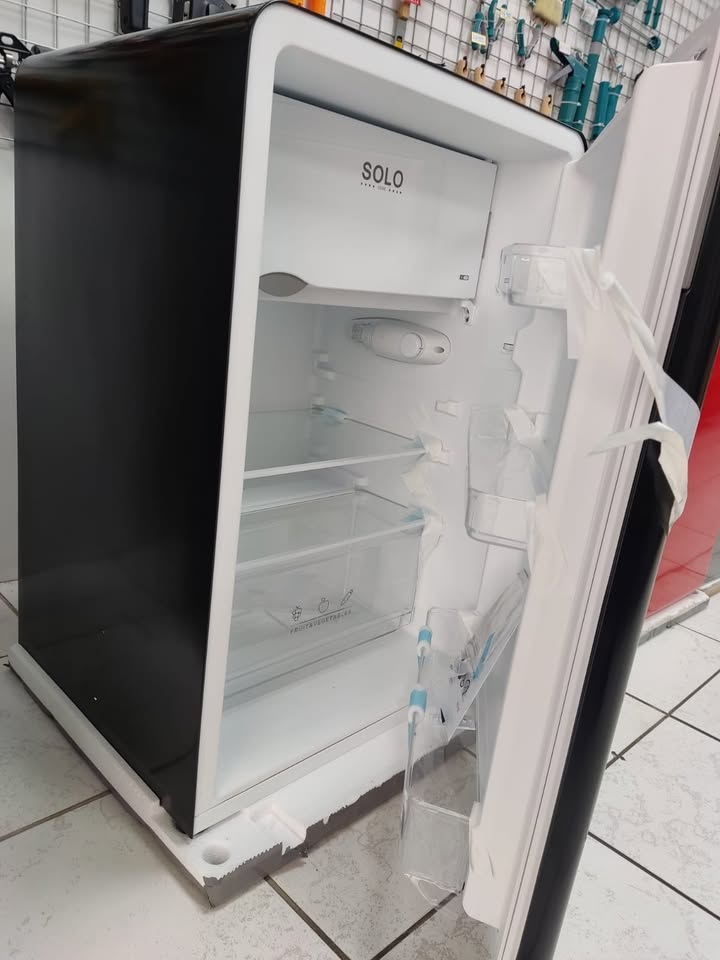 Minibar Retro 116 Lts Negro - Maigas 4