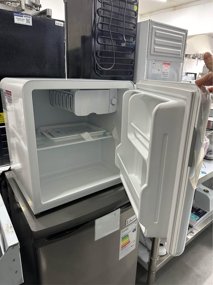 Minibar Retro 47 Lts Blanco - Maigas 5