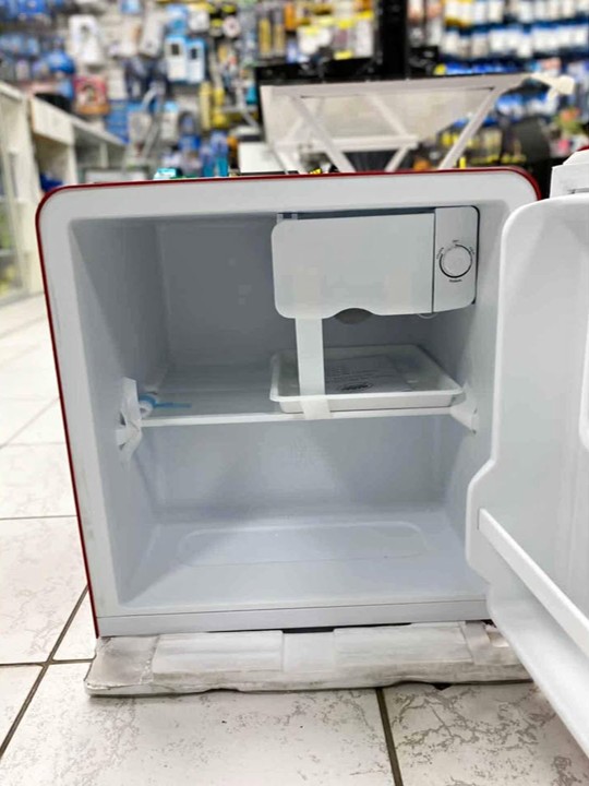 Minibar Retro 47 Lts Rojo - Maigas 8