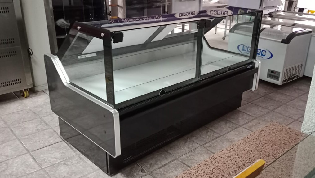 Vitrina Carnicera 2 mts Vidrio Recto - Bozzo 4