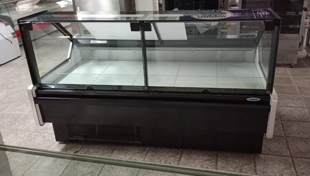 Vitrina Carnicera 2 mts Vidrio Recto - Bozzo 6
