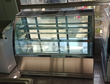 Vitrina Pastelera Curva 1,5 metros - Bozzo 4