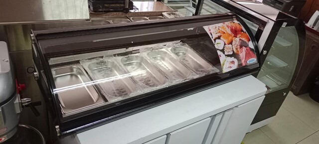 Vitrina Sushi 5 Depósitos 1,3 metros - Bozzo 5