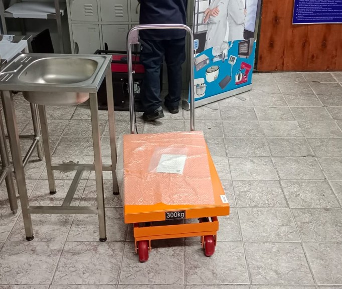 Mesa Elevadora Hidraulica 300 Kg - Bozzo 8