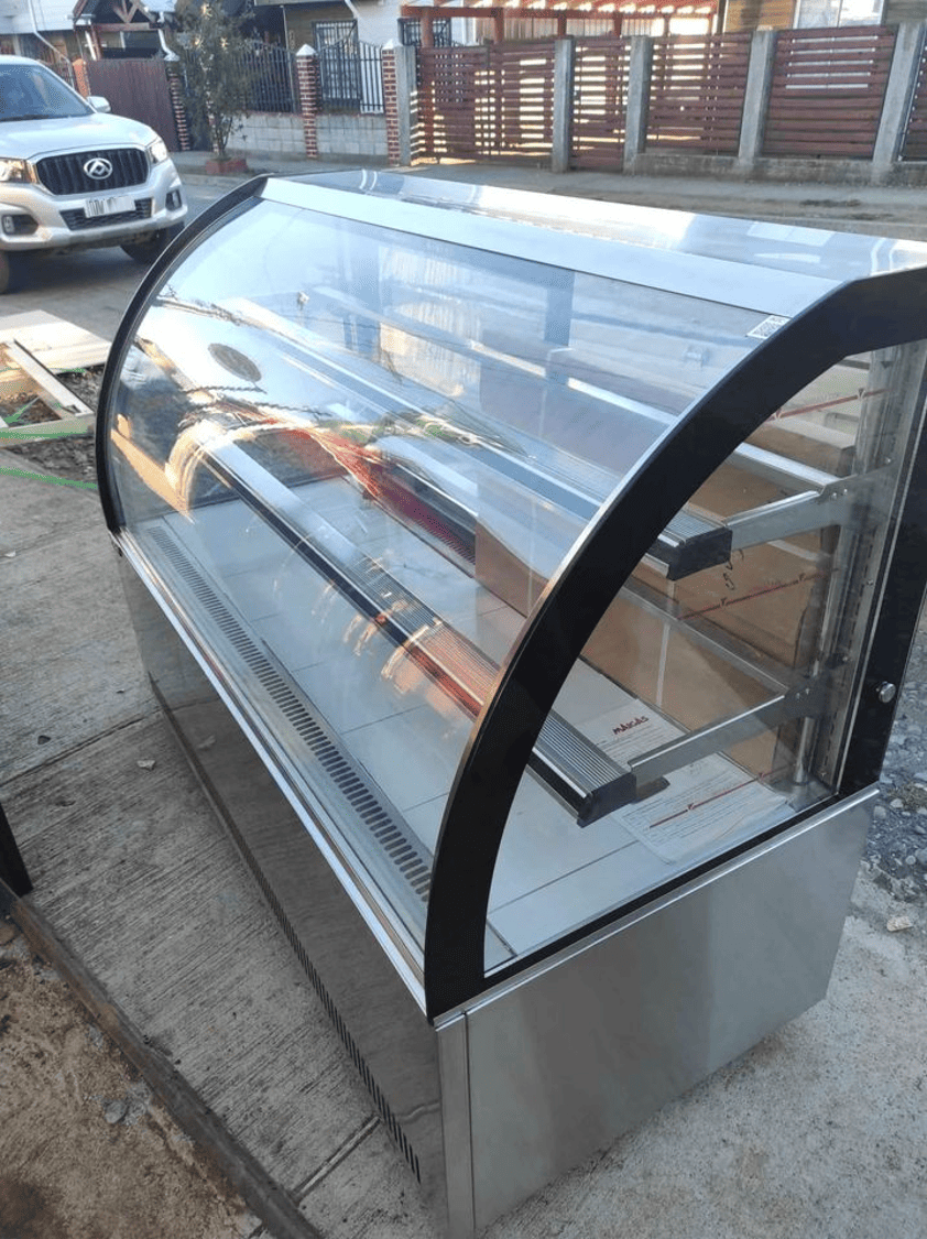 Vitrina Pastelera Curva 1.5 mts - Maigas 6
