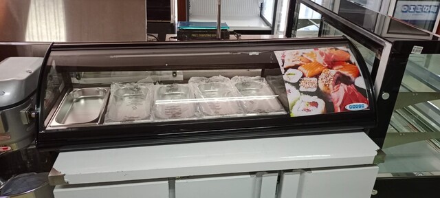 Vitrina Sushi 5 Depósitos 1,3 metros - Bozzo 6