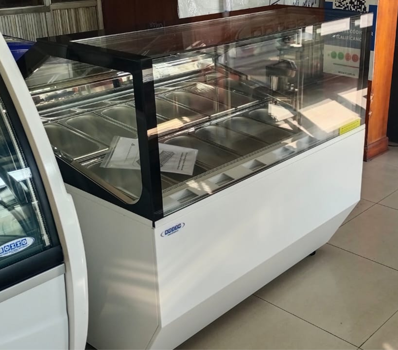 Barquillera 12 Sabores Lineal - Bozzo 1