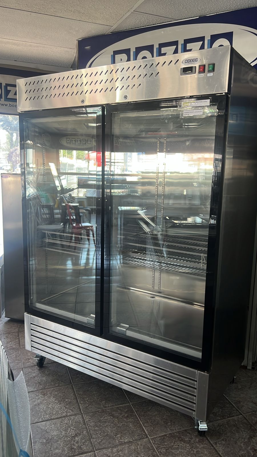 Refrigerador Ind 2 Ptas Vidrio 1226 Lts F. Forzado - Bozzo 2