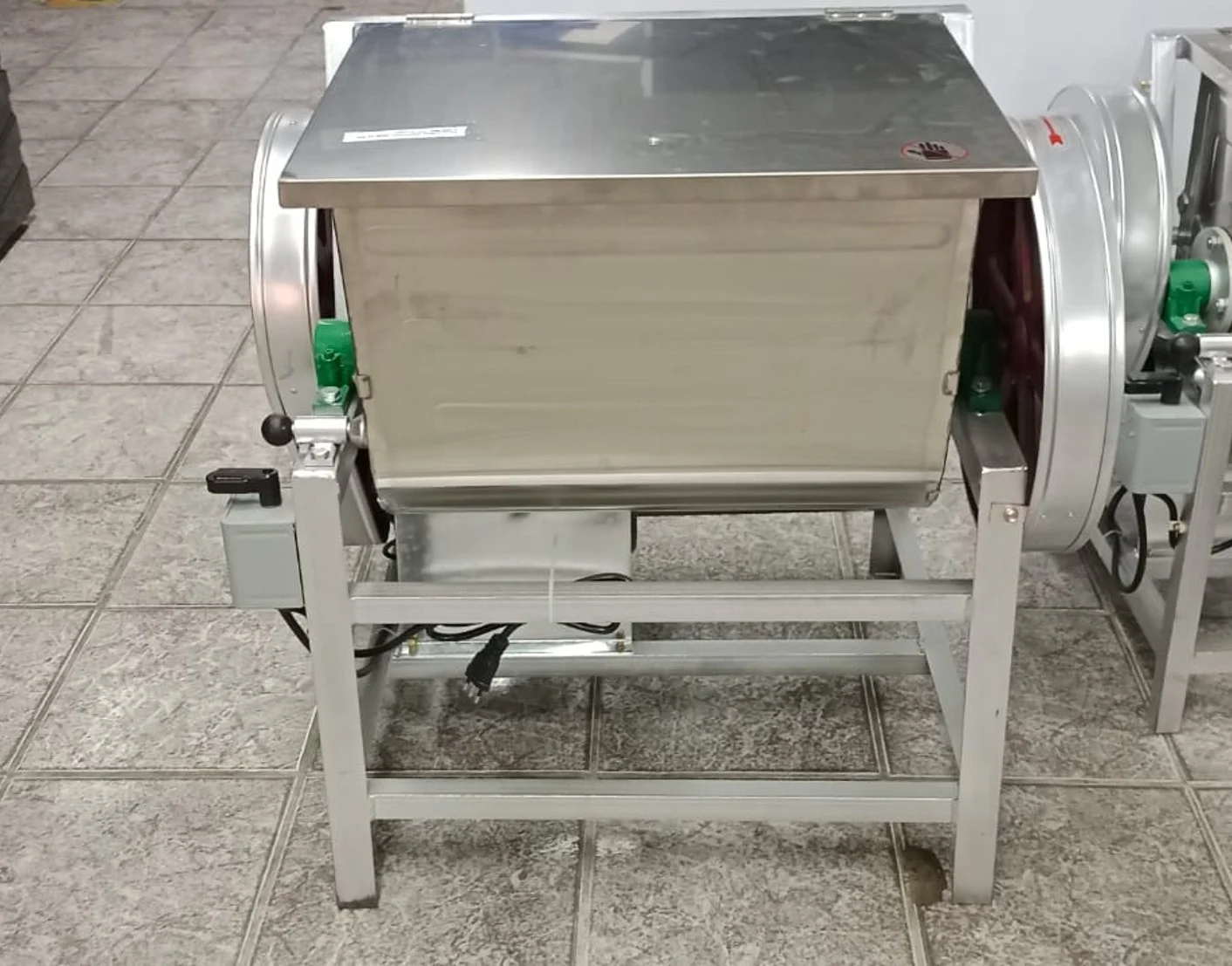 Revolvedora 25 Kg - Bozzo 15